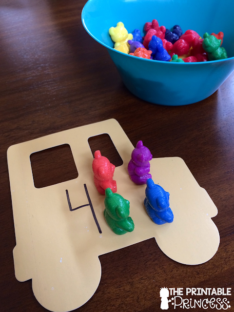 This post has some great ideas for back to school games for Kindergarten! Click through to learn about counting, puzzles, name practice, uppercase and lowercase letters, colors, and more! These puzzles can be used ANY time of year, and they even work for your preschool and 1st grade students. 