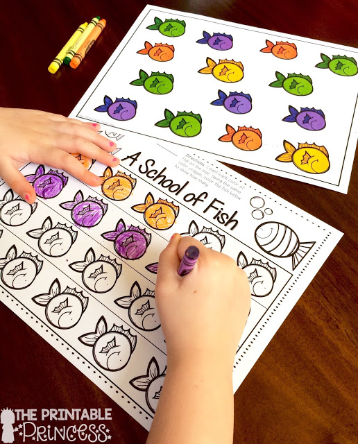 This post has some great ideas for back to school games for Kindergarten! Click through to learn about counting, puzzles, name practice, uppercase and lowercase letters, colors, and more! These puzzles can be used ANY time of year, and they even work for your preschool and 1st grade students. 