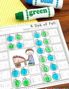 fall activities for Kindergarten literacy